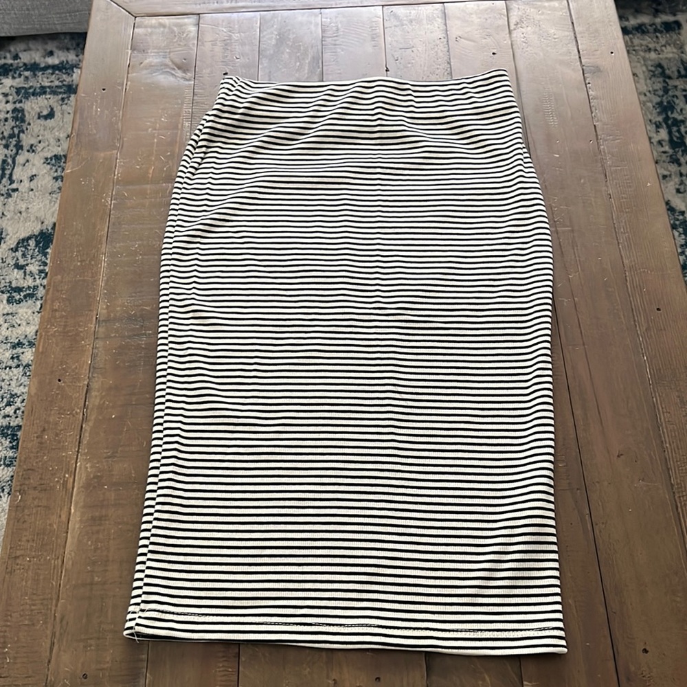 Midi skirts